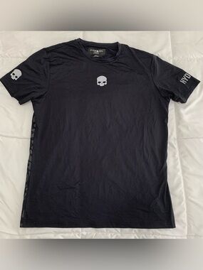 Like new Hydrogen Tennis Basic Tech T-shirt Size L